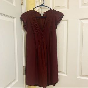 // H&M \\ Maroon Dress